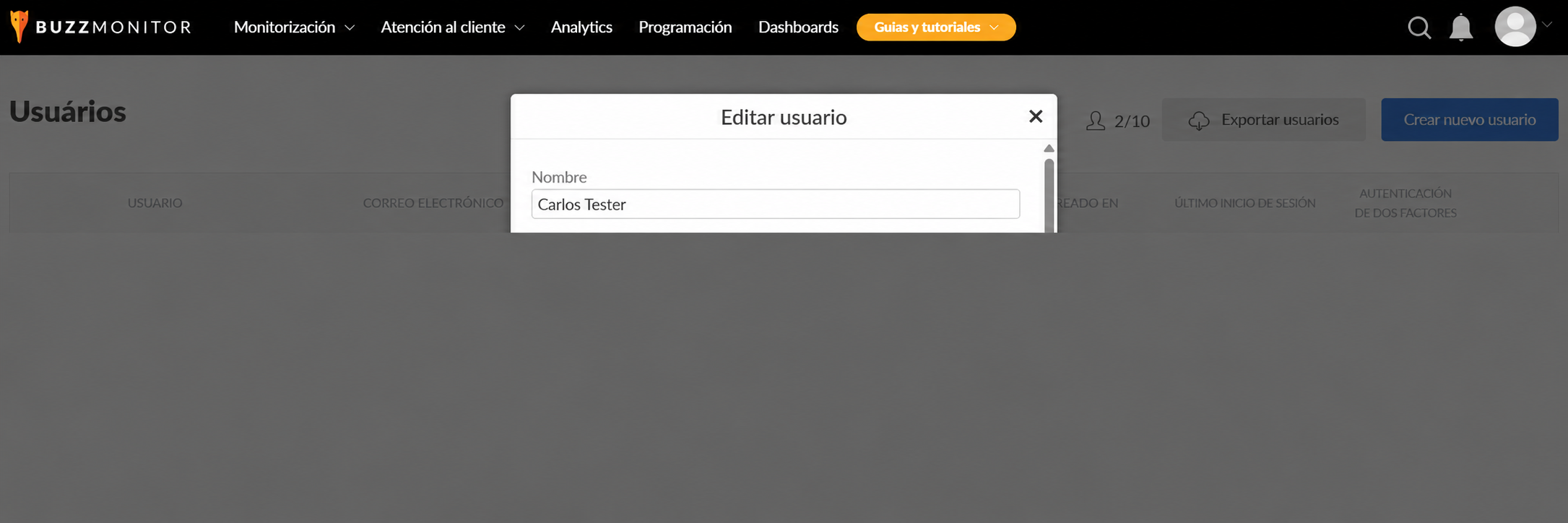 Modal de edición de usuario en Buzzmonitor con campo de nombre para actualización masiva en tickets